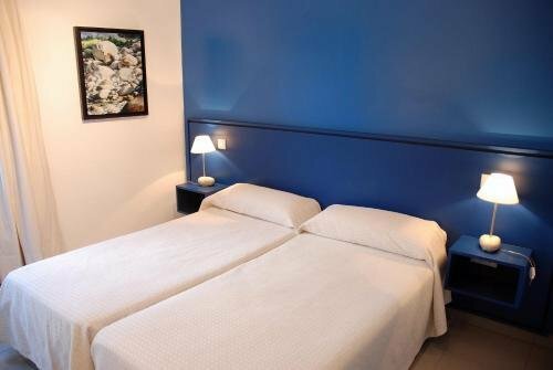 Hostal El Cardenillo,  โฮสเทล Madrigal de la Vera มาดริด
