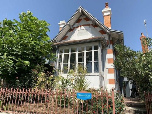 Villa Madelon, Забронировать Вилла Отели Бассен-д'Аркашон 4 звезды, 4*