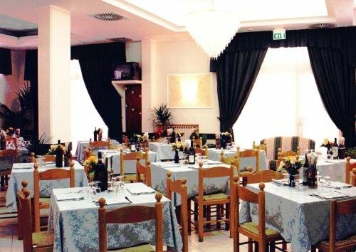 Hotel Paradiso, Забронировать Отель Отели Bastardo с завтраком, Завтраки