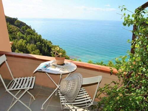 Locazione Turistica Arborea, Book  Latina Campania