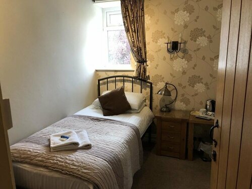 Autumn Leaves Guest House, Забронировать Гостевой дом Отели в центре Уиндермир, в центре