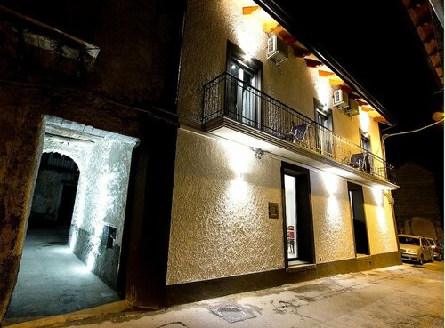 Antico Mulino B&B, Забронировать Отель «постель и завтрак» Отели Аджерола 3 звезды, 3*