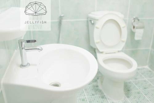 Jellyfish Hostel, Забронировать Хостел Хостелы Паттайя, Хостел