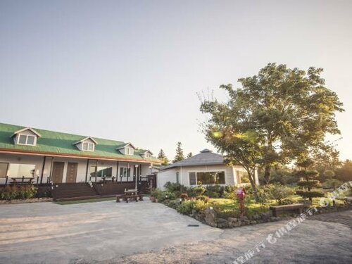 Sunyang Village Dome - Caravan Park, Забронировать Отель Jocheon Чеджу
