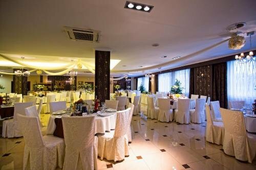 Hotel Gold, Rezerwuj Hotel Dębica podkarpackie