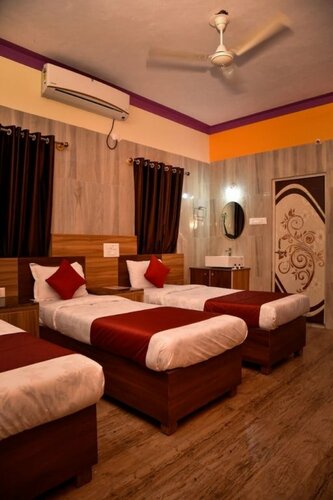Sree Varada International, Забронировать Отель Отели Гокарна 3 звезды, 3*