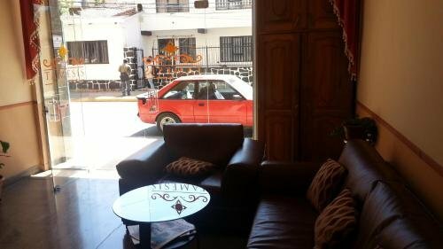 HOTEL MAISON FIORI Plaza Colon, Забронировать Отель Кочабамба Cochabamba Region, рядом с Archeological Museum