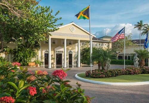 Sandals Royal Caribbean All Inclusive, Забронировать Курортный отель Отели Монтего-Бей 5 звезд, 5*
