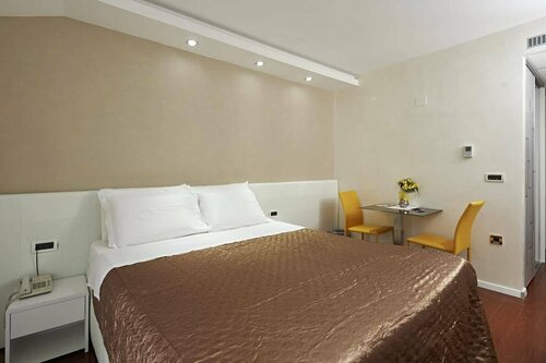 Hotel Tomi, Забронировать Отель Порторож Словенская Истрия