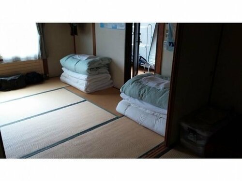 Kuriyama Ryokan, Забронировать Отель Отели Китахиросимы с парковкой, Парковка