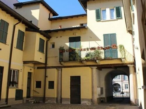 notaMi -  Enjoy Navigli Milano, Забронировать Апартаменты/квартира Отели Милана с парковкой, рядом с Ромоло, Парковка