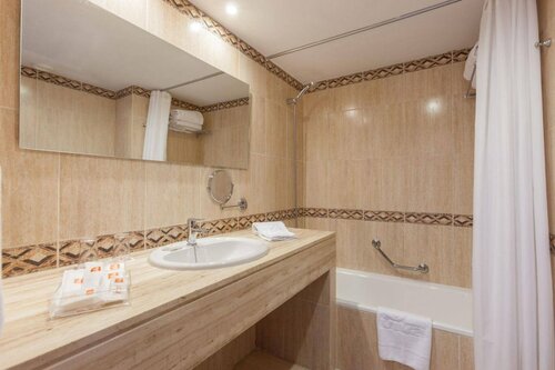 Zafiro Rey Don Jaime, Book Hotel Santa Ponsa Mallorca