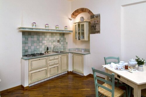 Accademia Residence, Забронировать Отель Прато Тоскана, рядом с Городской музей и картинная галерея
