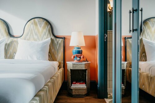 The July - Boat & Co, Buchen Sie Hotel Hotels in Rotterdam mit Parkplatz, Parkplätze