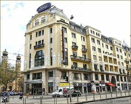 Budapest City Central, Забронировать Отель Отели Будапешта с бассейном, рядом с Базилика Святого Иштвана, Бассейн