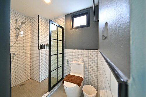 Nam Naka Boutique Hotel, Забронировать Бутик-отель Отели Мыанг Пху Кет с парковкой, Парковка