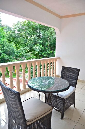 Forest Lodge, Забронировать Гостевой дом Отели Бель-Омбр с завтраком, Завтраки