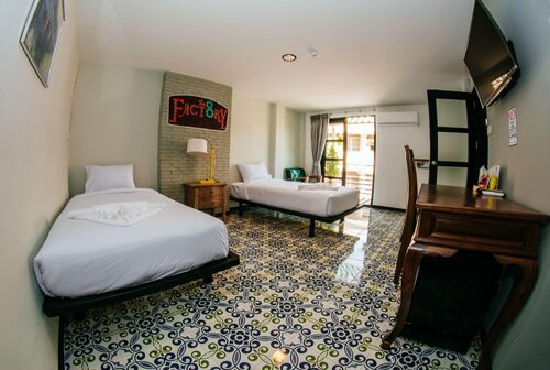 The 8 Factory Hotel Phitsanulok, Забронировать Отель Отели Северного Таиланда с парковкой, Парковка