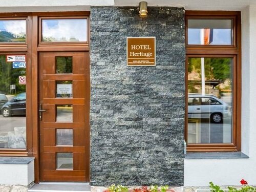 Heritage Hotel Gate of Sarajevo, Забронировать Отель Отели Сараево с завтраком, рядом с Фонтан Себилж, Завтраки