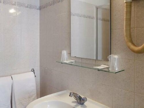 Hôtel Moderne, Rezervasyon Otel Rhône-Alps kahvaltılı oteller, Kahvaltı