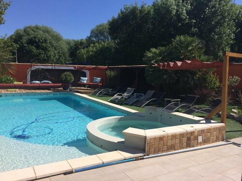 B&B Le Patio34, Réserver Hôtel Hôtels à Laverune avec piscine, Piscine
