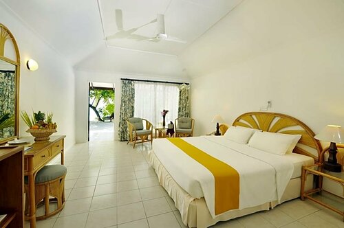 Holiday Island Resort & Spa, Reserva ahora Resort Hoteles en Atolones del Sur con desayuno, Desayunos