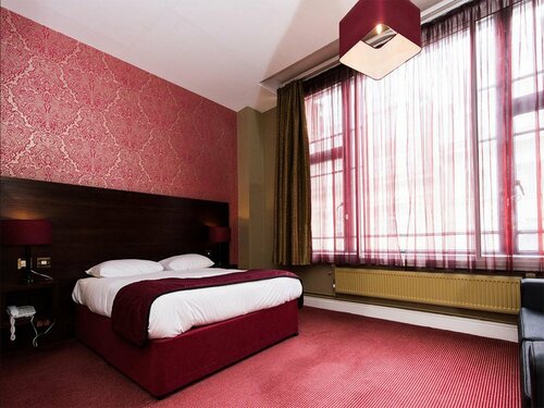 The Briar Rose Wetherspoon, Забронировать Отель Бирмингем Уэст-Мидлендс, рядом с Birmingham Back to Backs