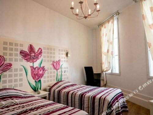 Logis Hôtel de la Tour Libourne, Забронировать Отель Отели Либурн с завтраком, Завтраки