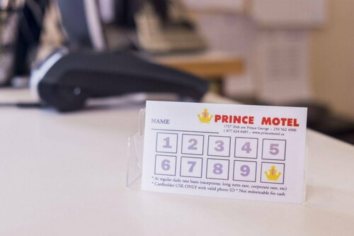 Prince Motel, Boek Motel Hotels in Brits Columbia met parkeren, Parkeren