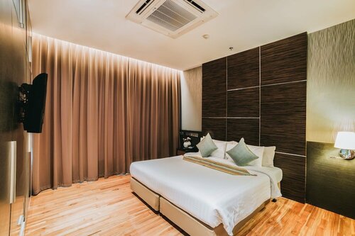 Lumen Bangkok Srinakarin, Забронировать Отель Отели Бангкока с бассейном, Бассейн