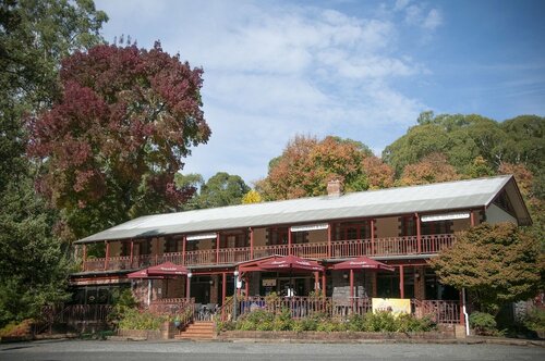 Black Spur Inn, Book Hotel Narbethong Yarra Valley