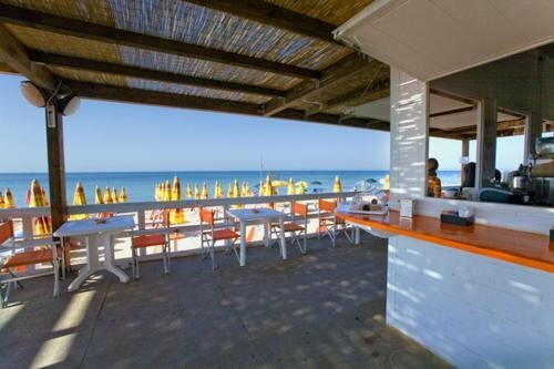 Hotel Club Ravezzo, Забронировать Отель Лидо-Марини Саленто