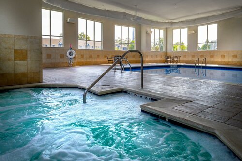Holiday Inn Hotel & Suites Beckley, an IHG Hotel, Buchen Sie Hotel Beckley West Virginia