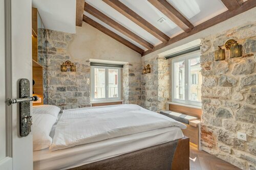 Palace Luxury Retreat, Забронировать Гостевой дом Сплит Брач