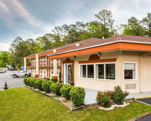 Econo Lodge Columbia Fort Jackson, Rezervovat Hotel Columbia 