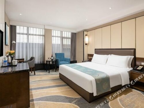 Nanning Champs Elysees Hotel, Забронировать Отель Qingxiu Наньнин, рядом с Jinhuacha Park
