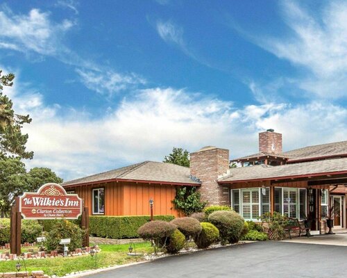 Clarion Collection Wilkie's Inn Pacific Grove - Monterey, Забронировать Отель Отели и гостиницы Пасифик-Гров, рядом с Asilomar Dunes Nature Preserve, Отель