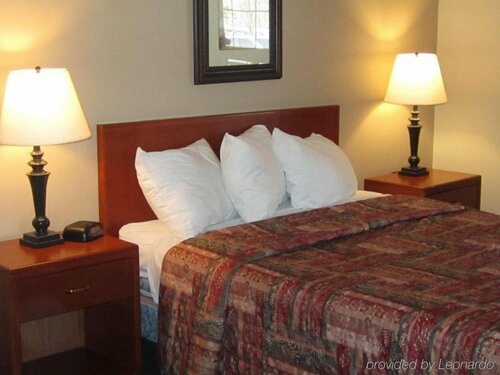 Econo Lodge, Забронировать Отель Отели Calgary Region с завтраком, Завтраки