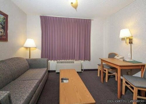 Quality Suites Otay Mesa, Rezervați Hotel Otay Mesa San Diego County