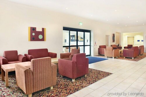 Holiday Inn Express Antrim - M2 Jct1, Забронировать Отель Отели Графства Лондондерри с завтраком, Завтраки