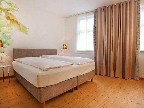 Romantik Hotel Zur Schwane, Забронировать Отель Отели Нижней Франкония 4 звезды, 4*