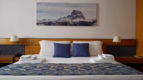 Albergo Delle Alpi, Забронировать Отель Отели в центре Беллуно, в центре