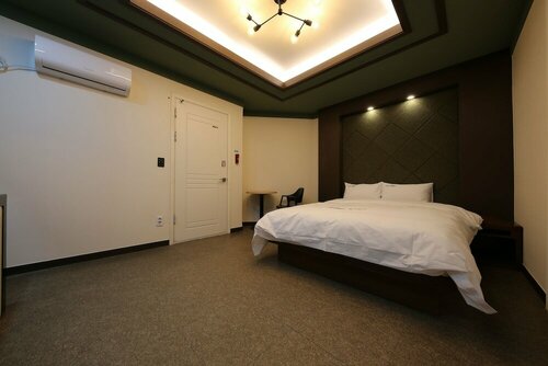 Hotel Illuwa, Rezerwuj Hotel Hotele w Daejeon z parkingiem, Parking