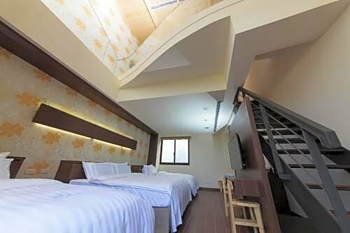 兩腳詩集 綠活學旅 Footprint Inn