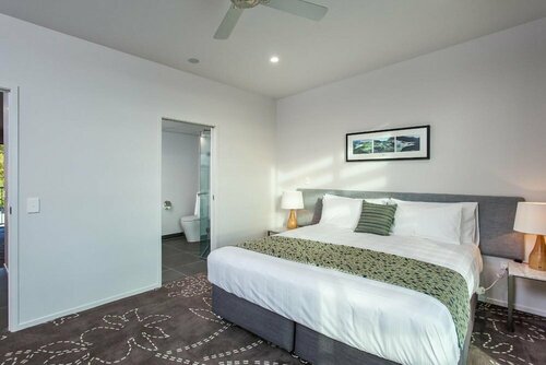 One88 On Commerce, Book Mini-hotel Hoteller i Auckland Region med parkering, Parkering