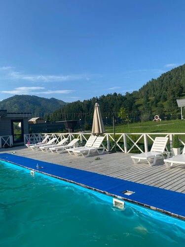 Altay Lotos Recreation Center, Boek Toeristenbasis Uznezya 