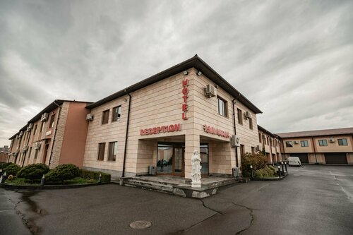 La Defense Yerevan Hotel, Book Hotel Jerevan hoteller med pool, Swimmingpool