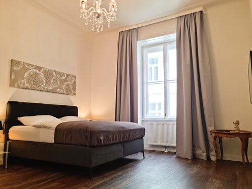 Pension Mozart, Book Hotel Hotels in Vienna with Parking, near Augustine Church, Parking