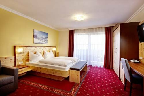 Hotel Erlebniswelt Stocker, Забронировать Отель Рормос Шладминг, рядом с Горнолыжный подъемник Рормос II