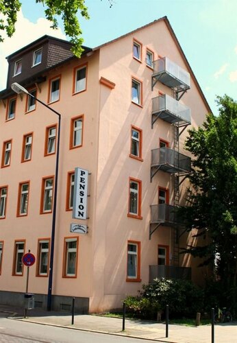 Hotel Pension am Ledermuseum, Забронировать Отель Оффенбах земля Гессен, рядом с Дворец Buesing